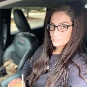 Meet your Posher, Robin